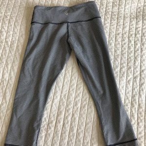 Lululemon crop leggings blue gingham
